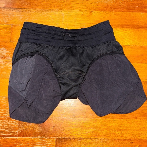 Lululemon Tracker Short V | *4” Inseam | SIZE 4 | Black - Picture 9 of 12